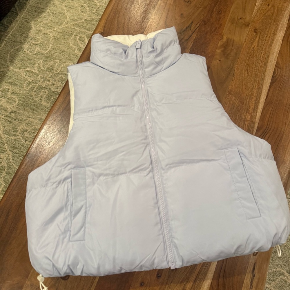 🤎MOVING SALE🤎 All in Motion Full Zip Reversible Puffer Vest Size S